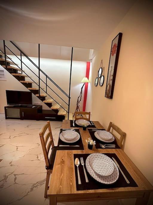 Red Harmony By The Sea Pool And Balcony Apartment Kalamata Luaran gambar