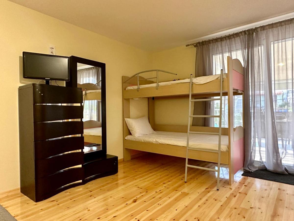 Red Harmony By The Sea Pool And Balcony Apartment Kalamata Luaran gambar